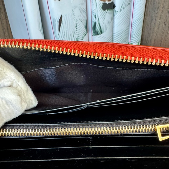 Rare Loewe Goya 4 Textured Anagram Zippy Wallet - Picture 7 of 10